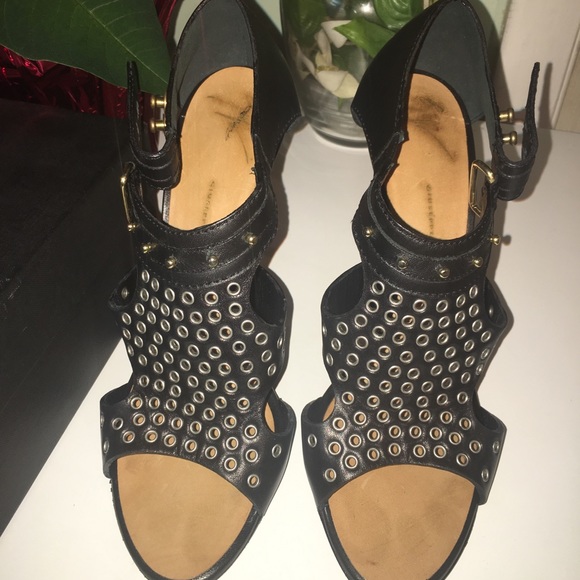 SALE! Women’s Giuseppe Zanotti sandals, size 40 - Picture 2 of 8